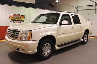 Escalade ext navigation sunroof awd chrome wheels white diamond heated leather