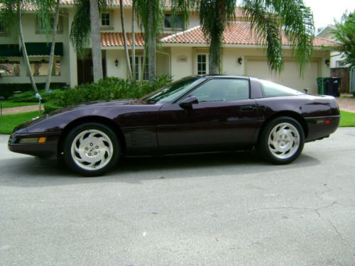 1993 corv. rare blk rose - 1/738 built - 6spd. - 31k mi. - loaded - 100% orig.