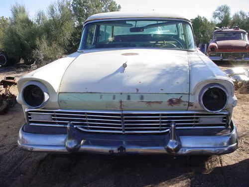 1957 ford / fairlane  / ranch wagon 312 delrio  country sedan