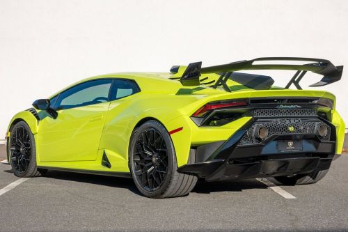 2023 lamborghini huracan sto