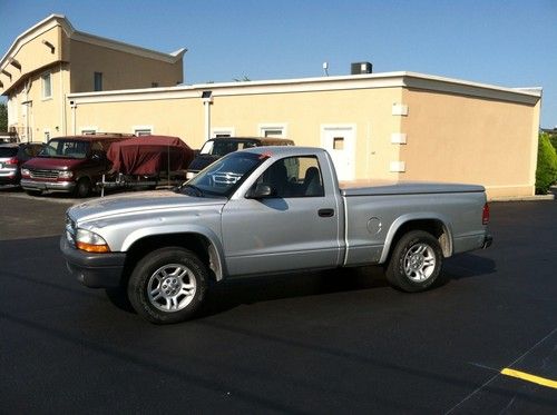 2004 dodge dakota sxt standard cab pickup 2-door 3.7l