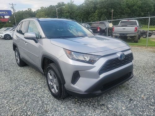 2022 toyota rav4 le