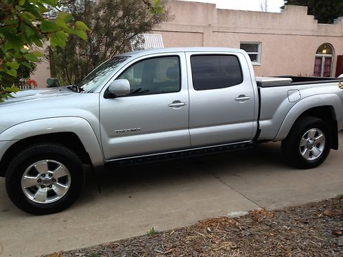 2008 toyota tacoma pre runner crew cab pickup 4-door 4.0l