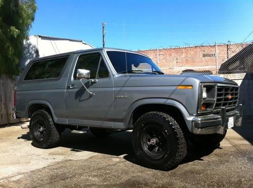 1985 ford bronco (full size) 5.8l