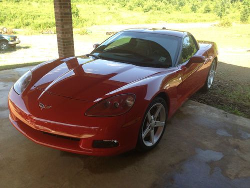 2005 chevrolet corvette base coupe 2-door 6.0l