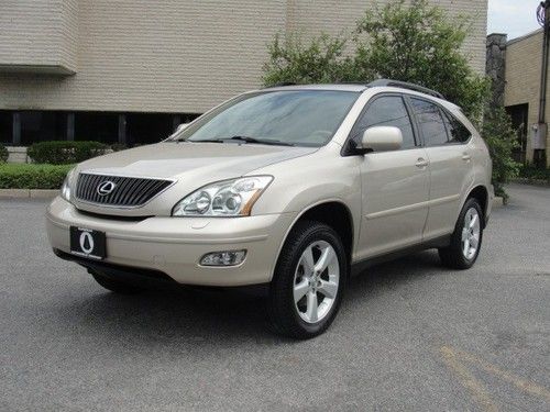 Beautiful 2004 lexus rx330, loaded, only 26,538 miles, just serviced