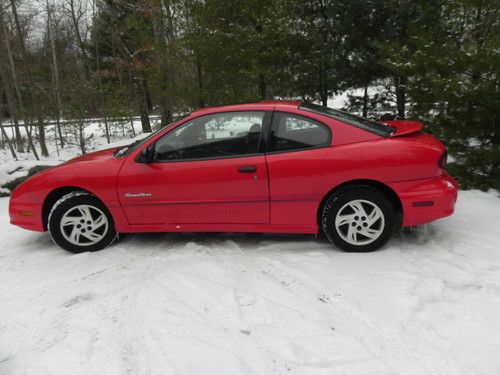 Red , sunroof , low miles