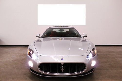 2010 maserati granturismo s coupe 2-door 4.7l