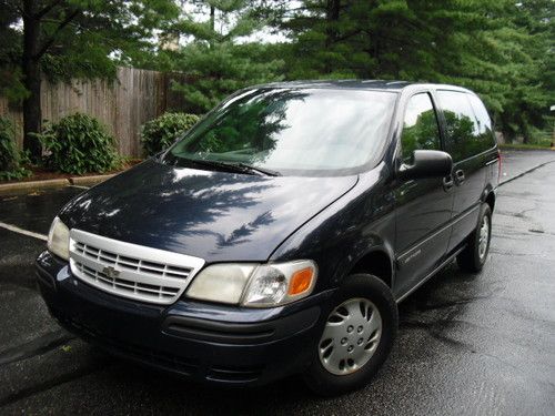 2002 chevrolet venture,fwd,auto,7 passenger,great van,no reserve!!!!