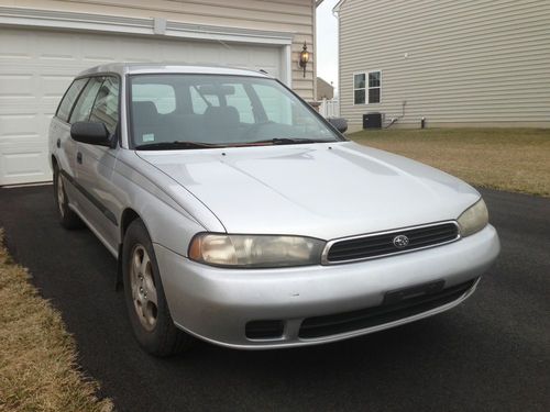 1995 subaru legacy l wagon awd. runs and drives great (71k miles!)