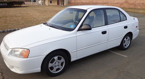 2002 hyundai accent gl sedan 4-door 1.6l