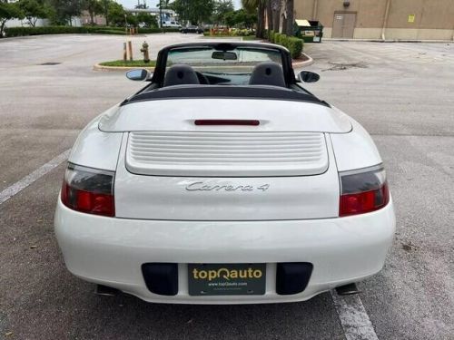 2001 porsche 911 cabriolet 2d