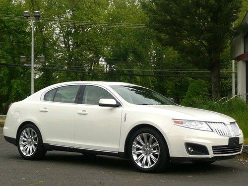 Awd nav htd/ac seats moonroof blis thx ii 20in wheels must see save