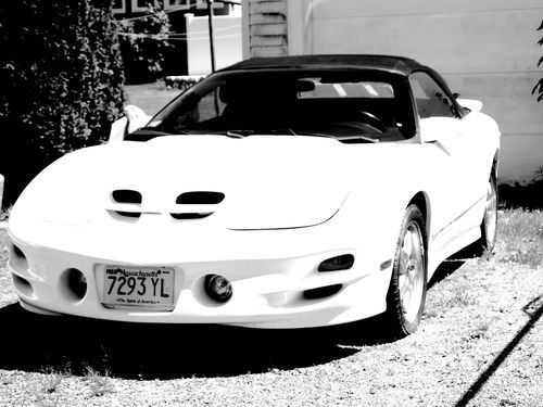 2002 pontiac firebird trans am convertible 2-door 5.7l