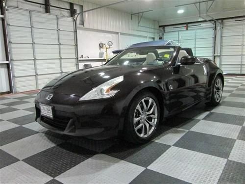 2010 nissan 370z base convertible 2-door 3.7l