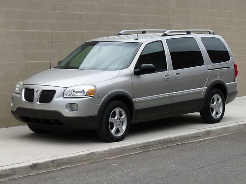 2006 pontiac montana sv6 minivan..rear dvd..87k miles..very clean