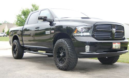 2013 (dodge) ram 1500 crew cab sport w/ 18x9 xd misfit wheels