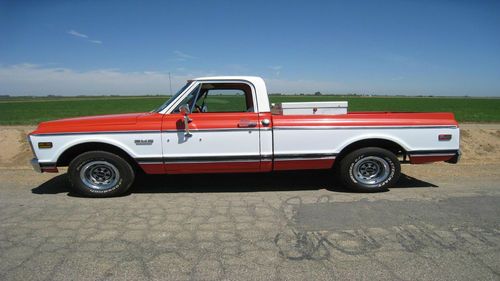 
			 1970 gmc 1500 / v-eight  white over orange