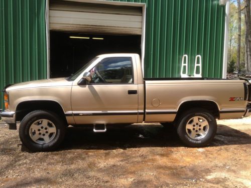 1988 k 1500 gold pick up like new must see