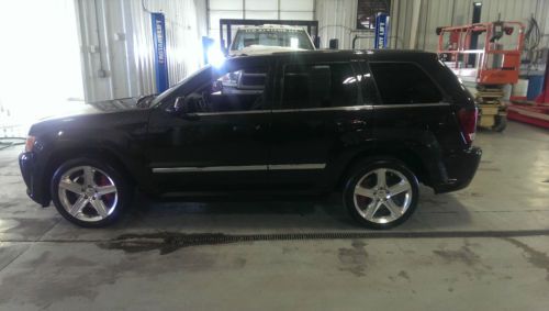 2009 jeep grand cherokee srt8 sport utility 4-door 6.1l