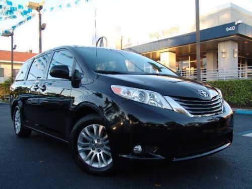 2011 toyota sienna xle - loaded - 1 owner