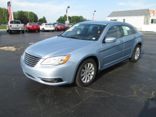 2013 chrysler 200 touring