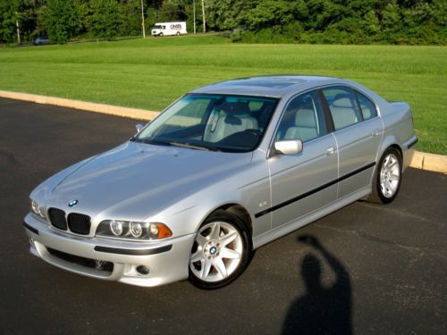 2003 года выпуска. BMW 525i 2003. BMW 525 2003. 2003 BMW 525i Compact. БМВ 525 2003 года.