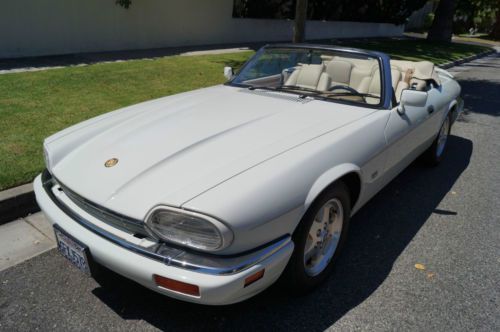 1994 6.0l v12 2+2 convertible-38k original miles-1 of only 1,030 built in 1994!