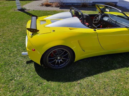 Replica/Kit Makes Roadster