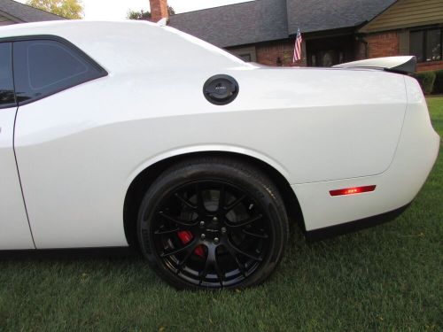 2015 dodge challenger srt hellcat