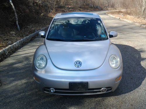 2001 volkswagen beetle gls hatchback 2-door 2.0l