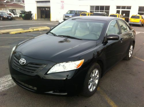 2009 toyota camry hybrid 4-door 2.4l * no  reserve *