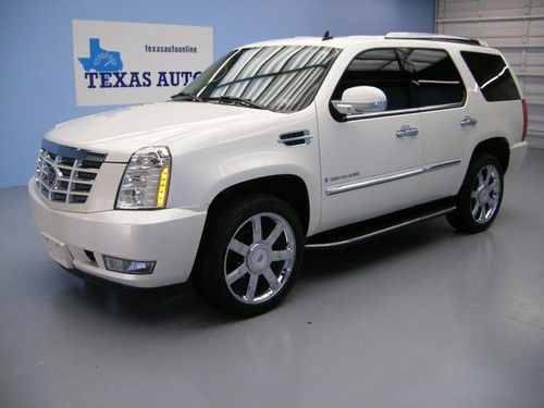 We finance!!  2007 cadillac escalade awd auto roof nav rcamera tv 3rd row 22 rim