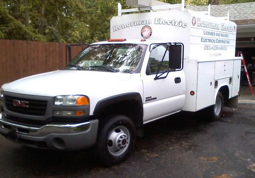 2003 gmc sierra 3500 utility truck - service truck 4x4 *** low reserve ***