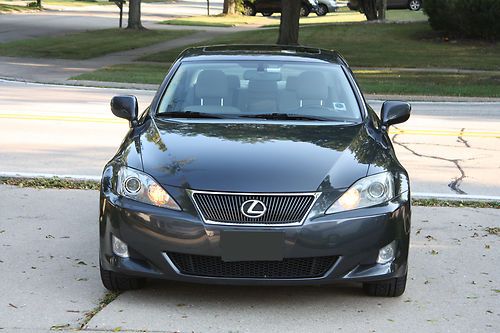 2006 lexus is250 sedan 4-door 2.5l awd loaded