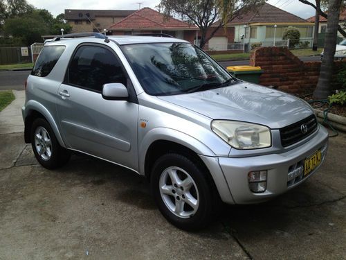 2002 toyota rav4 edge (4 x 4) suv