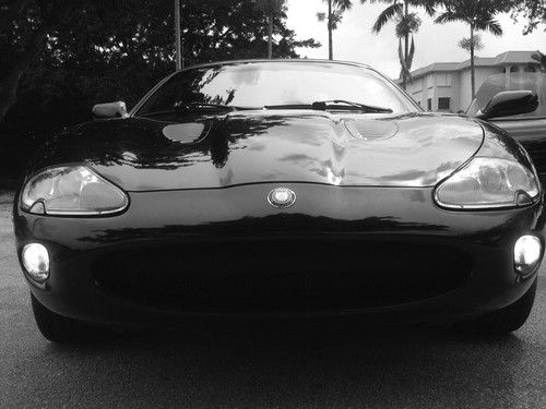 2000 jaguar xkr convertible 2-door 4.0l