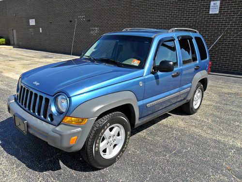 2005 jeep liberty sport utility 4-door 3.7l***one owner***no reserve***4x4