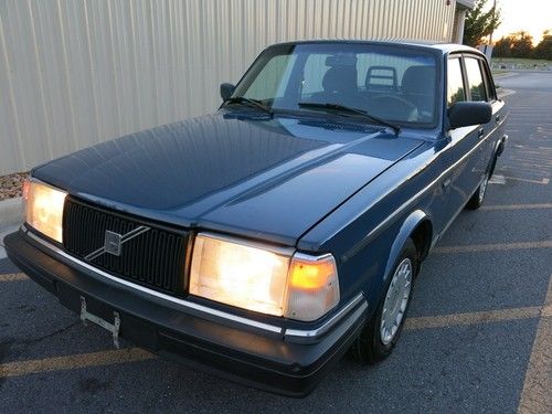 1992 volvo 240 sedan very low miles pretty blue must see no reserve!