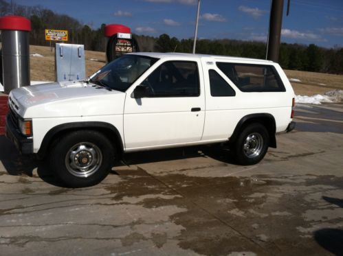 1988 nissan pathfinder se sport utility 2-door 3.0l