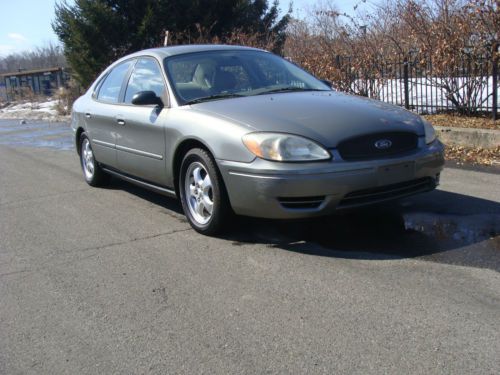 2004 ford taurus ses