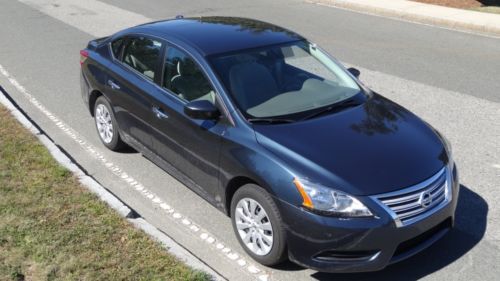 7k low miles 2013 nissan sentra sedan i4 sv - clean title - still smells new!