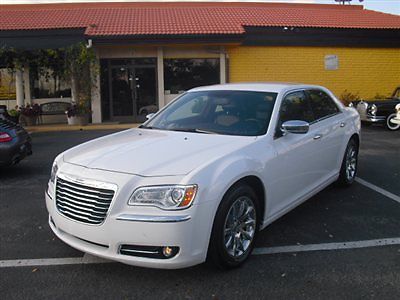 1owner, clean carfax, fl car, limited, rear cam, bluetooth, chrome pckg, aux,