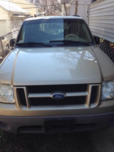 02 explorer sport 2dr needs engine work parts/repair clean title no reserve!