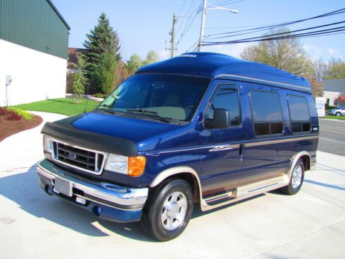 Great conversion luxury high top  van!sherrod!low mileage!navigation!warranty!06