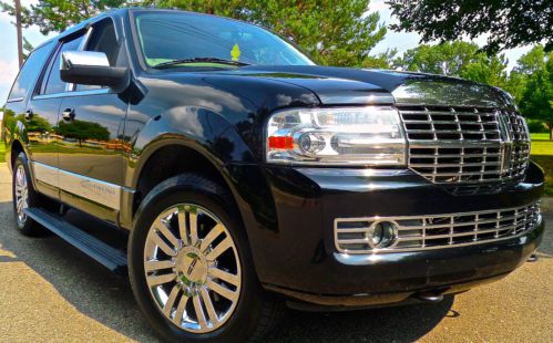 2008 lincoln navigator /sunroof/ navigation/ rear camera/ leather/ dvd