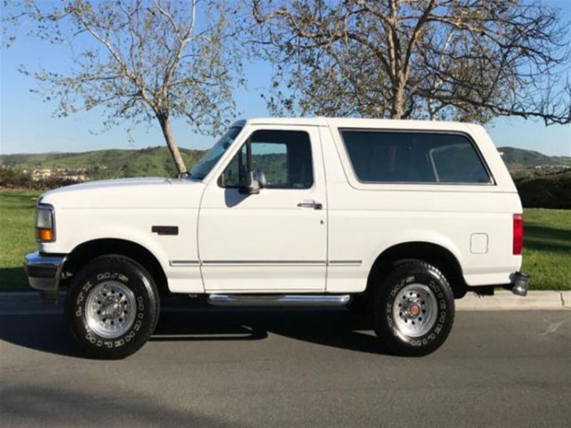 1993 ford bronco xlt lariat sport utility 2-door