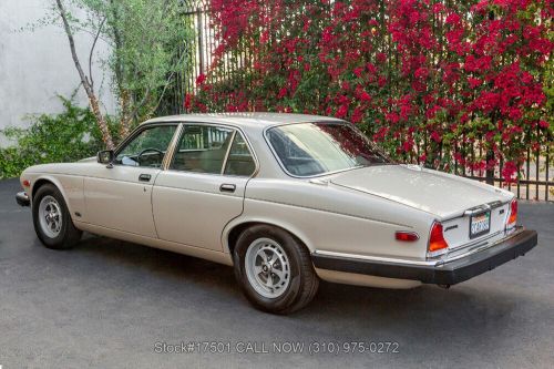 1985 jaguar xj6