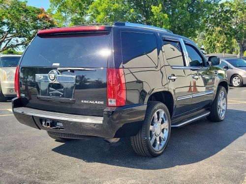 2010 cadillac escalade luxury