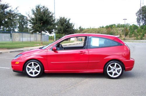 2004 ford focus svt 6-speed 119k all stock adult owned h.o 2.0l hatchback